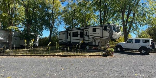 RV Camping, RV Park, Full Hookup 