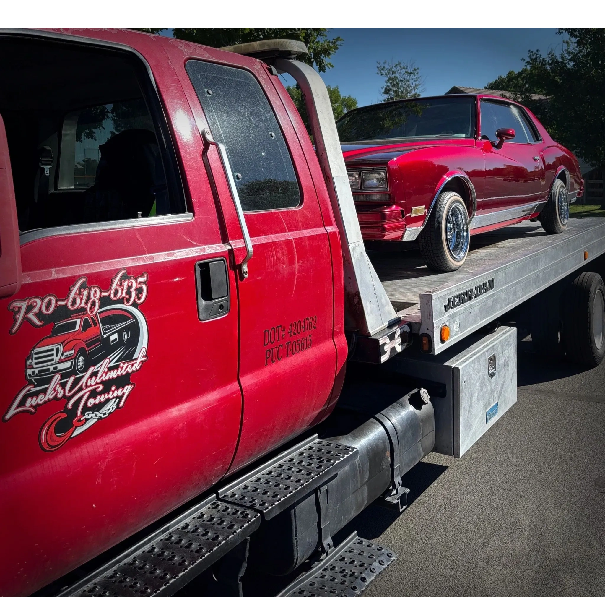 Lucks Unlimited Towing logo