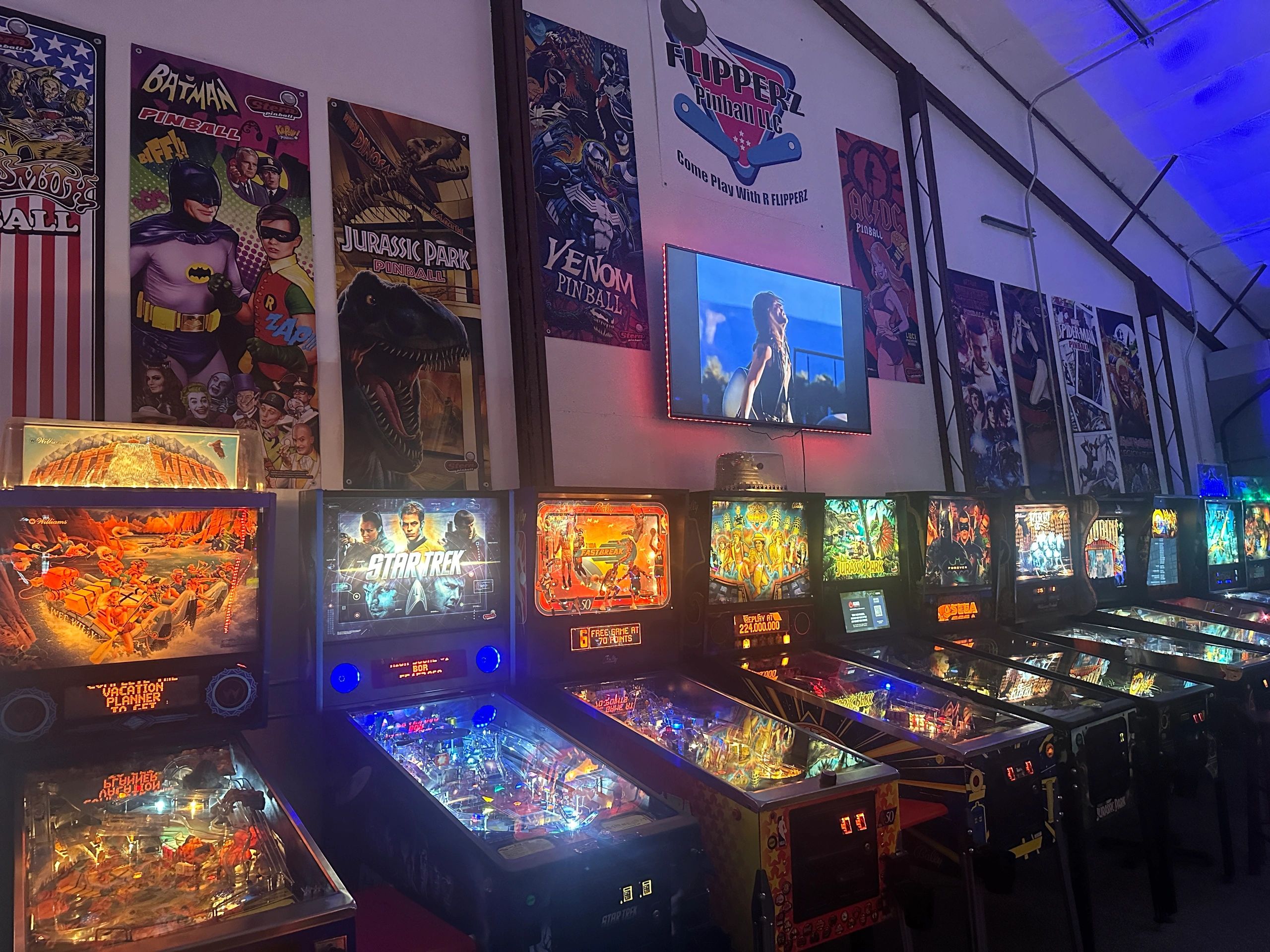 Play Pinball Machines - Retro Pinball Machines for Sale