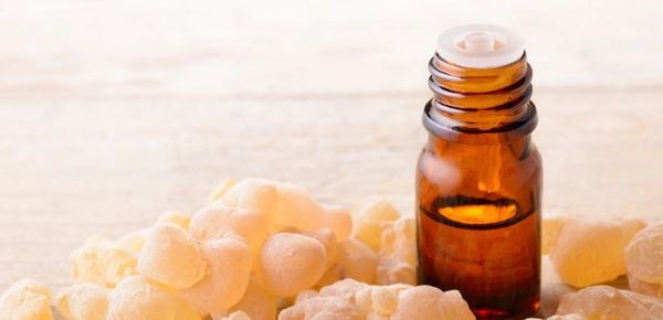 Helping to reduce the appearance of tired skin, our Rejuvenating Frankincense skincare collection hy