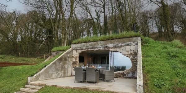 Tucked away in the rural setting of the Dorset Area of Outstanding Natural Beauty in Ringstead Bay n