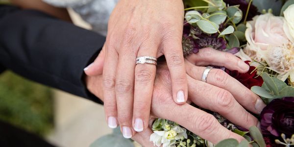 Wedding bands, wedding flowers