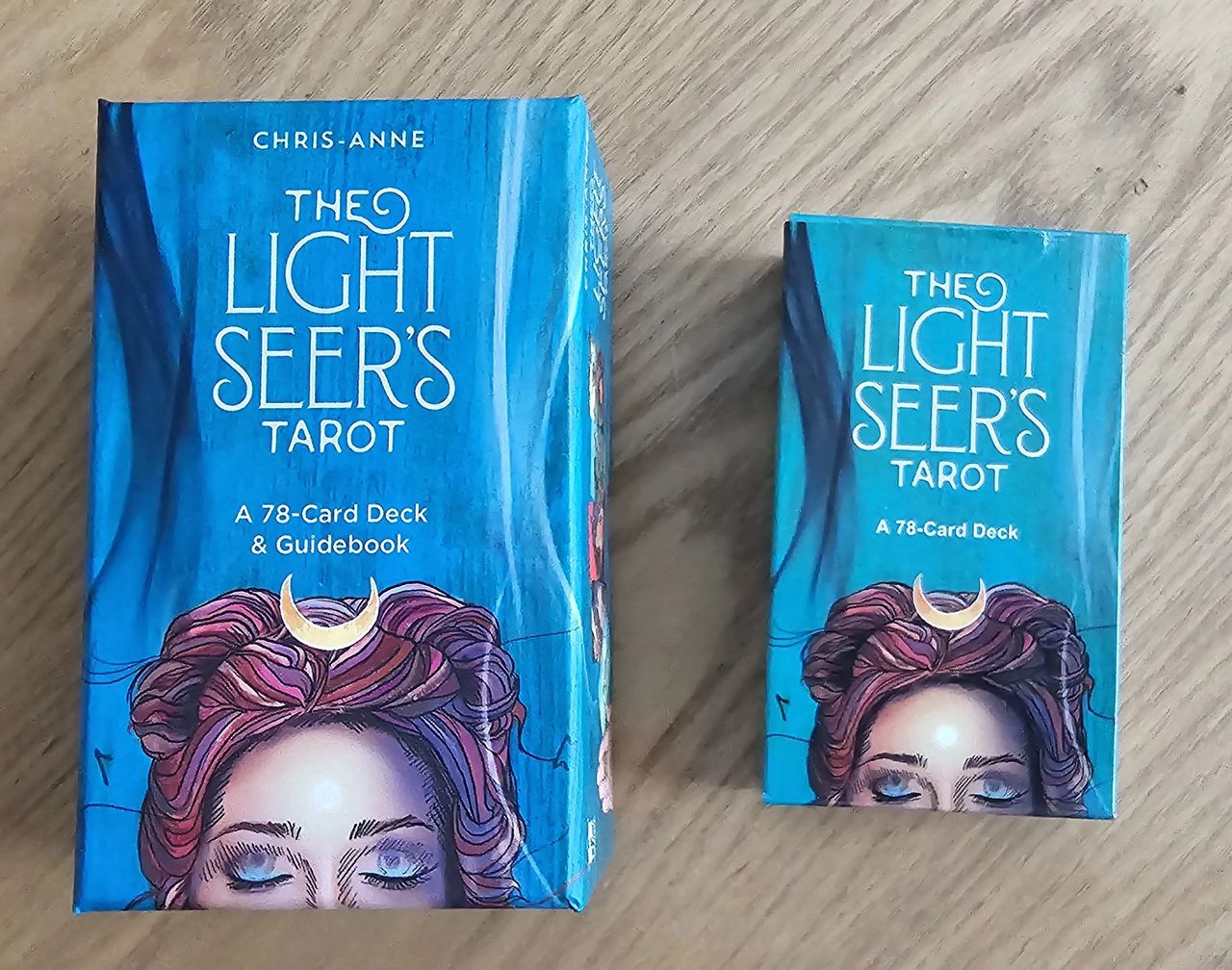Authentic Light Seer's Tarot deck (left) vs fake (right)