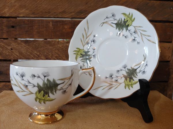 Vintage Royal Vale Fine Bone China Tea cup and saucer- Mid Century modern design gold rimming 