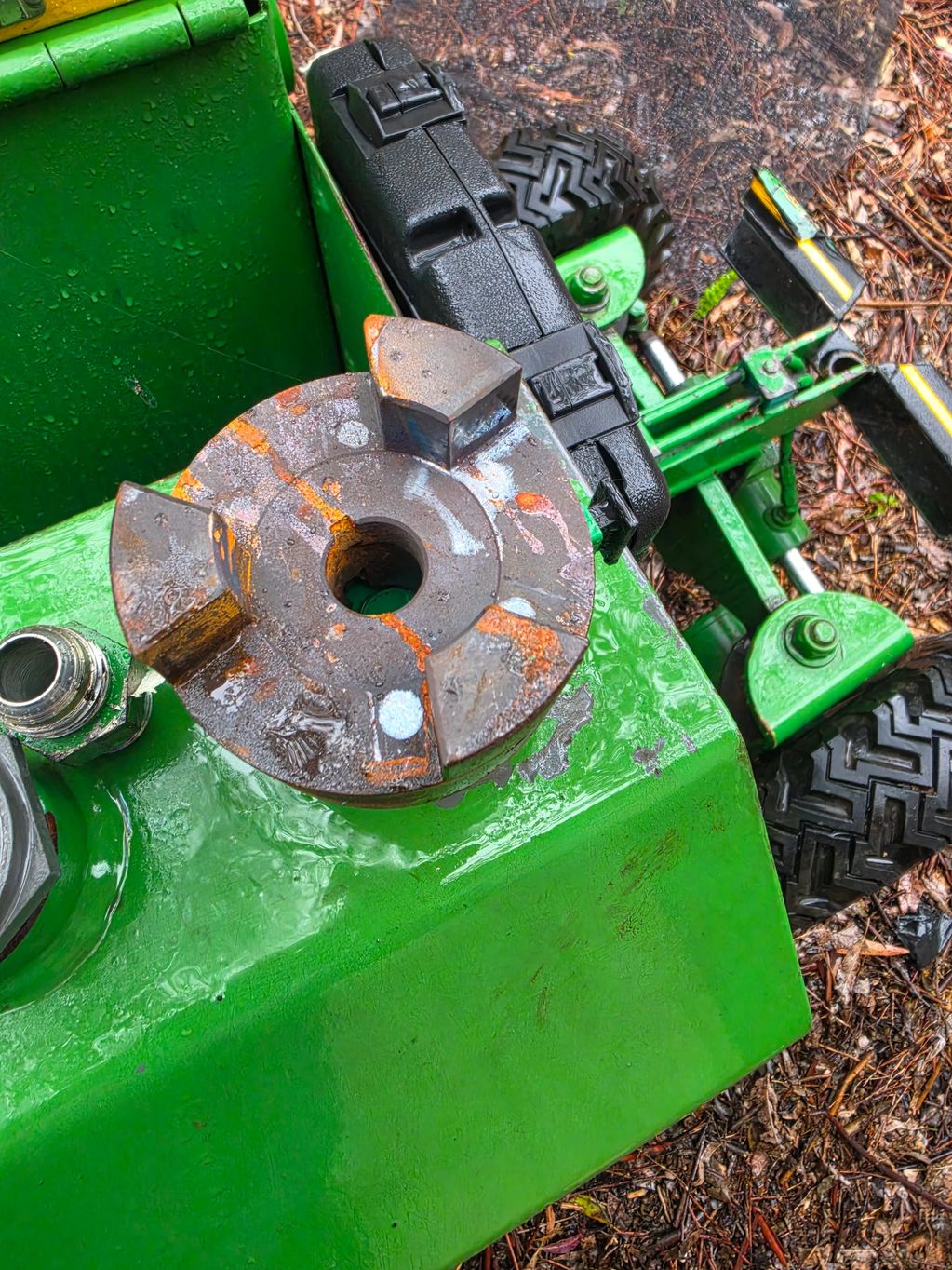 Worn Lovejoy L-110 jaw coupling hub removed from a Bandit stump grinder.