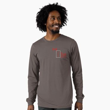 Man wearing a gray long-sleeve shirt with red and white design.