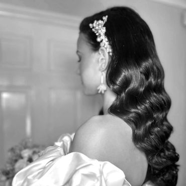 Bridal Hollywood waves