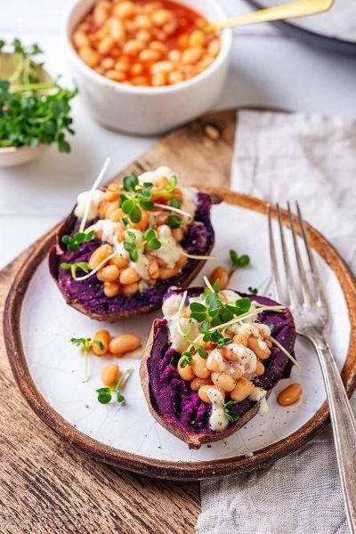  Baked purple sweet potatoes with beans