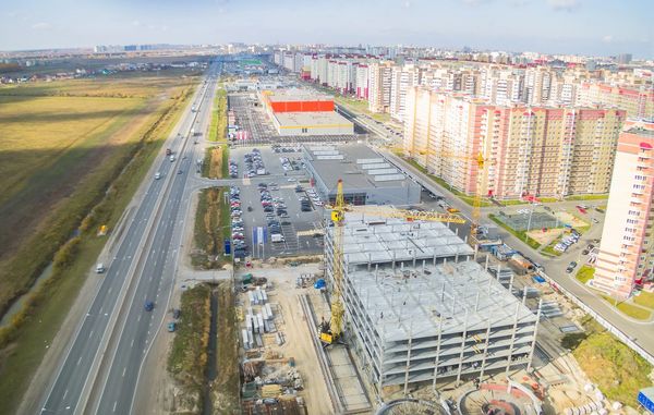 Bird eye view on shopping center construction