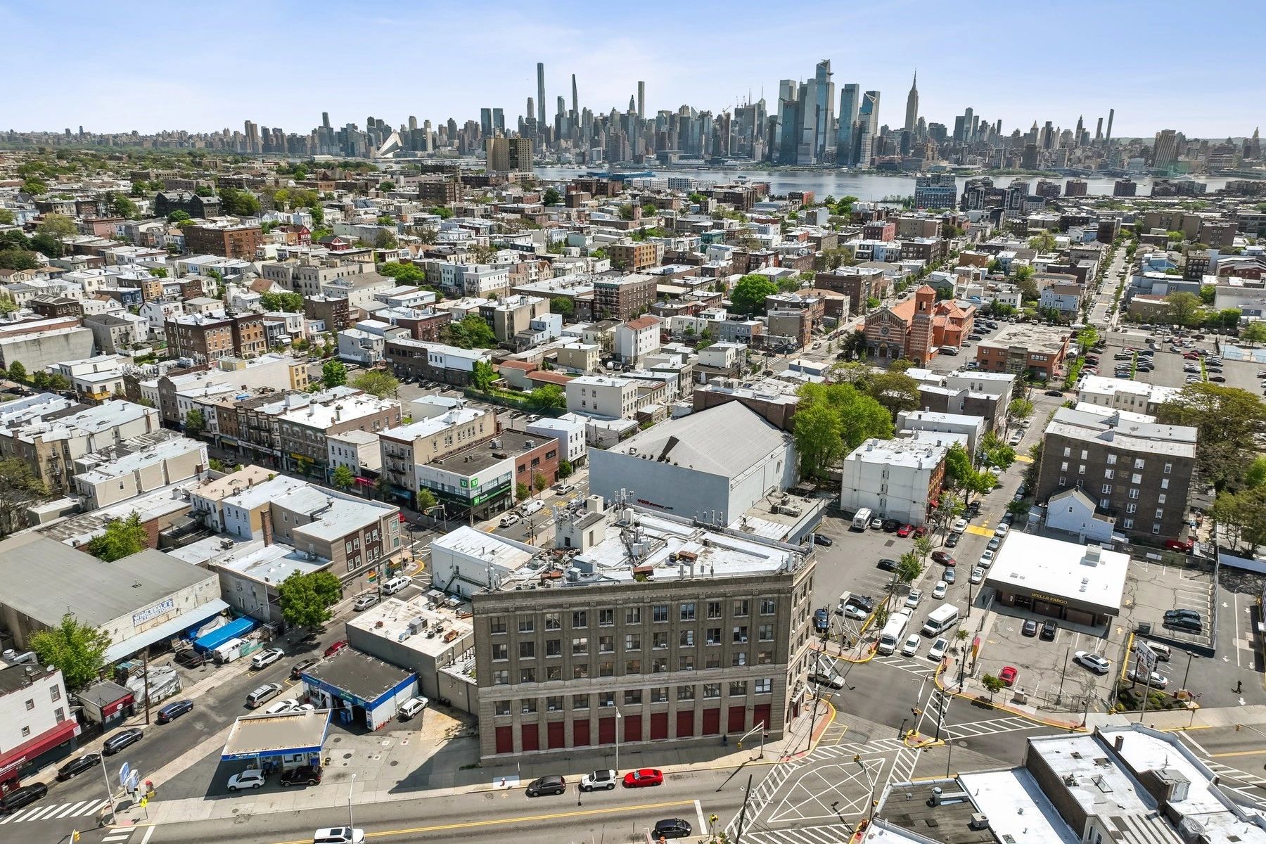 Commercial Property for Sale | Hallmark Real Estate Services