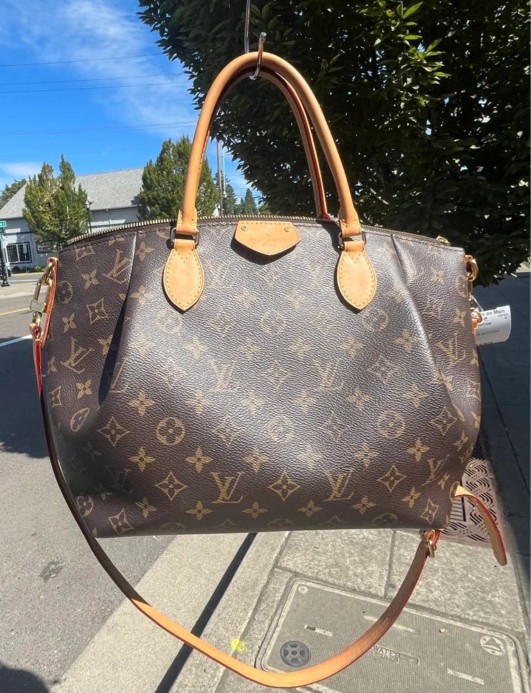 SOLD******* LOUIS VUITTON Turner MM Monogram Canvas Brown Shoulder Bag ...