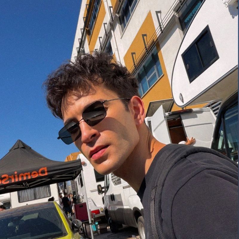 Televizyon Ve Tiyatro Oyuncusu BERK ALİ ÇATAL 👑