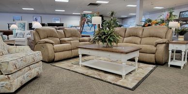 Southern Motion 705 Cagney Reclining Sofa