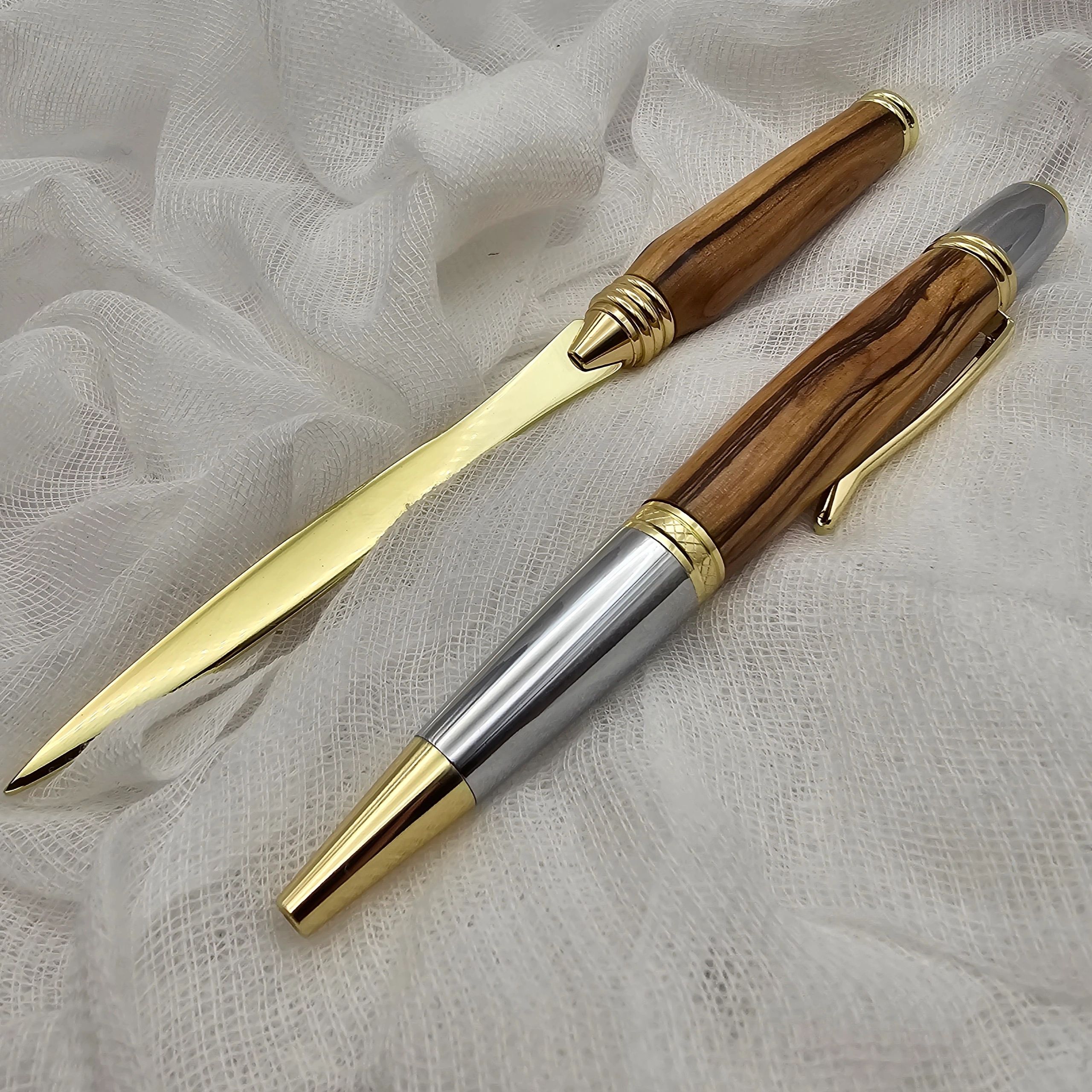 Desert Rust Wood Pen with Satin Gold Metal