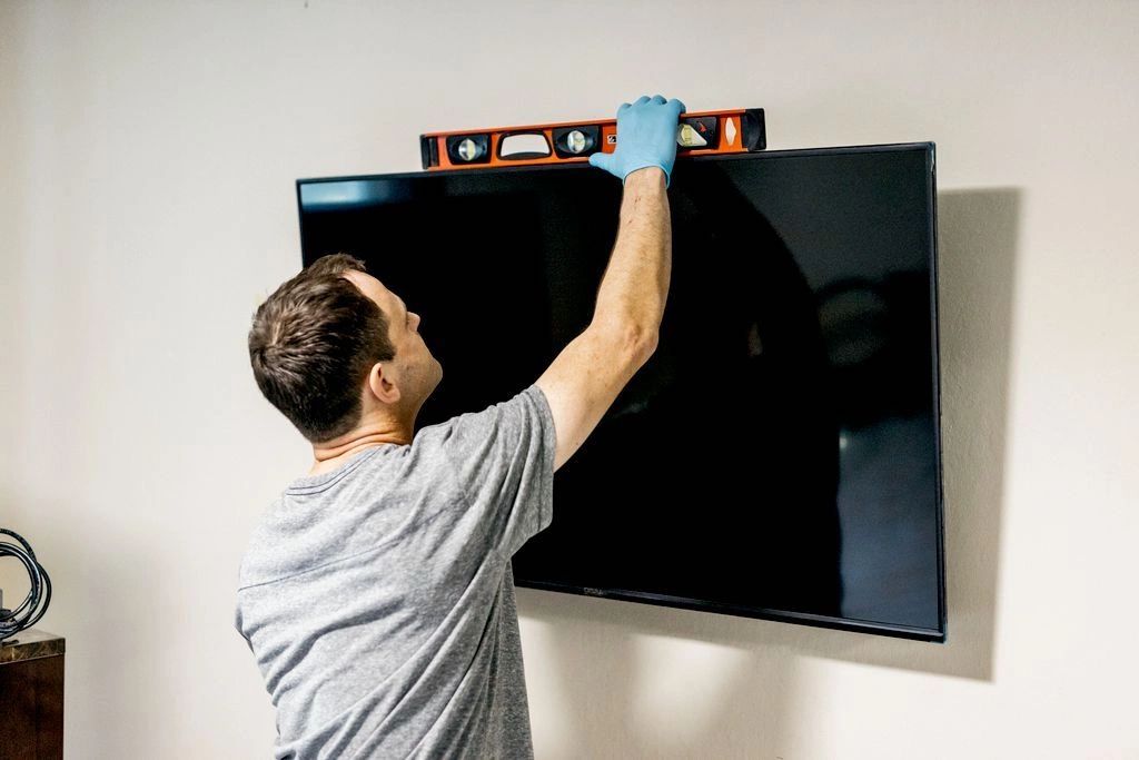 How To Mount Flat Screen TV