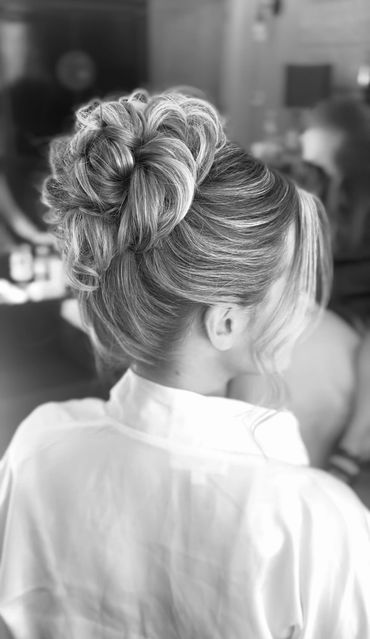 The old hall Ely, bridal hair Cambridgeshire wedding bridal hair up, Norfolk Suffolk, bride 