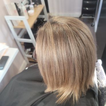Upper Hutt hair salon, Colour correction, colour specialist, grey blending, blonding, balayage, 
