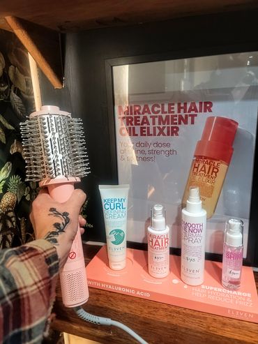 Upper Hutt hair salon, Colour correction, colour specialist, grey blending, blonding, salon near me