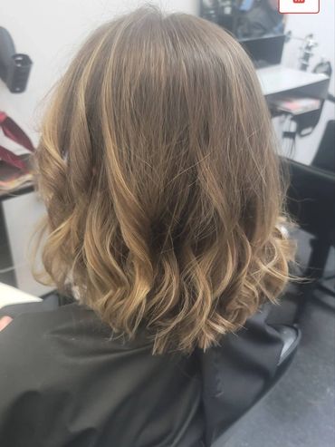 Upper Hutt hair salon, Colour correction, colour specialist, grey blending, blonding, balayage, 

