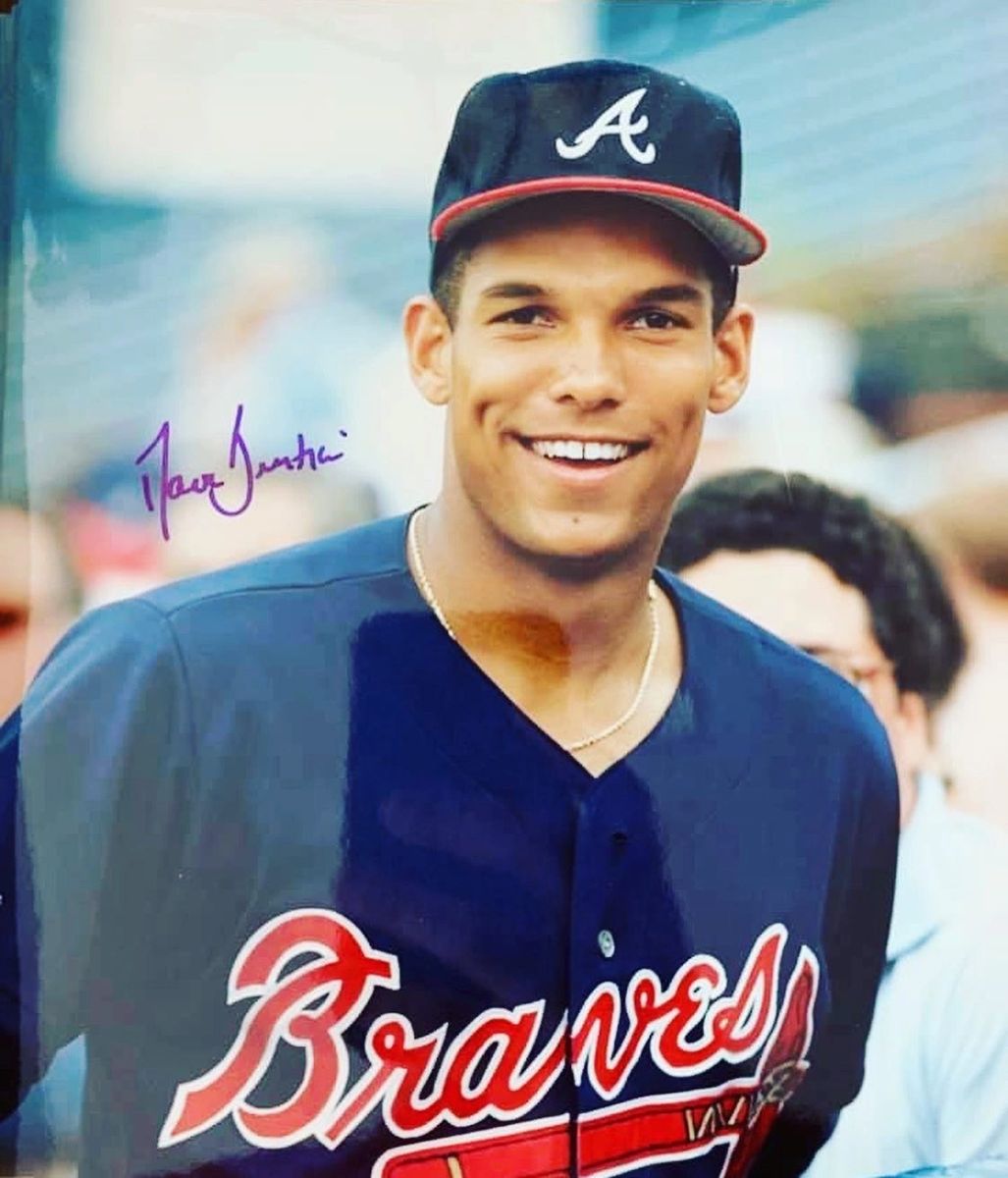 David Justice Braves Autographed 8x10 Photo 2 (Rookie Signature)