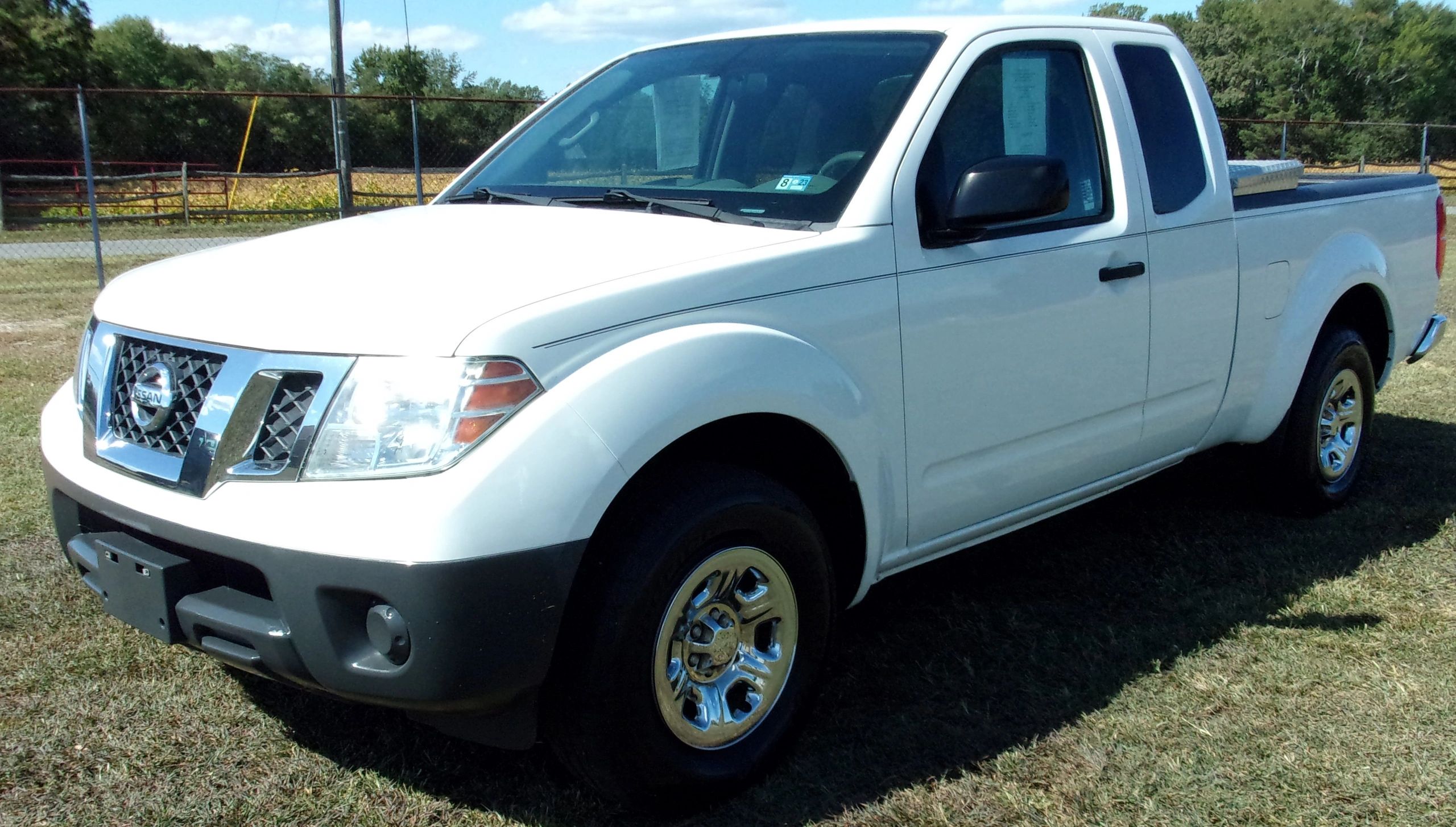 2016 Nissan Frontier S's photo