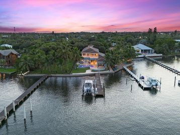 Executive lease in Lantana Florida