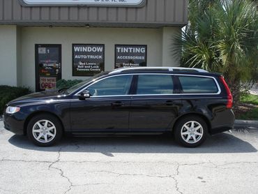 2010 Volvo V70. Infinity 20% all the way around