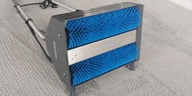 Counter rotating brush