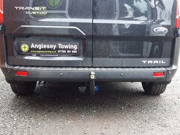 Ford Transit Custom detachable towbar Anglesey North Wales