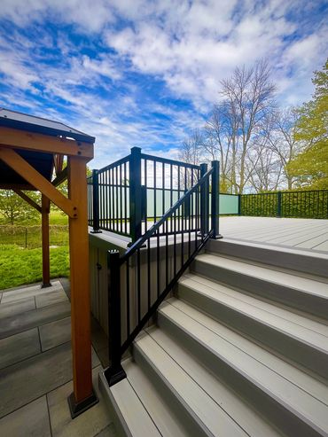 Deck Builder Muskoka
Deck Builder Bracebridge
Deck Builder Hunstville
Lakefront Deck Builder