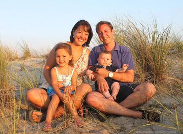 Christopher LeClaire Photography.
Family portraiture on Cape Cod beach, Retired couple on beach