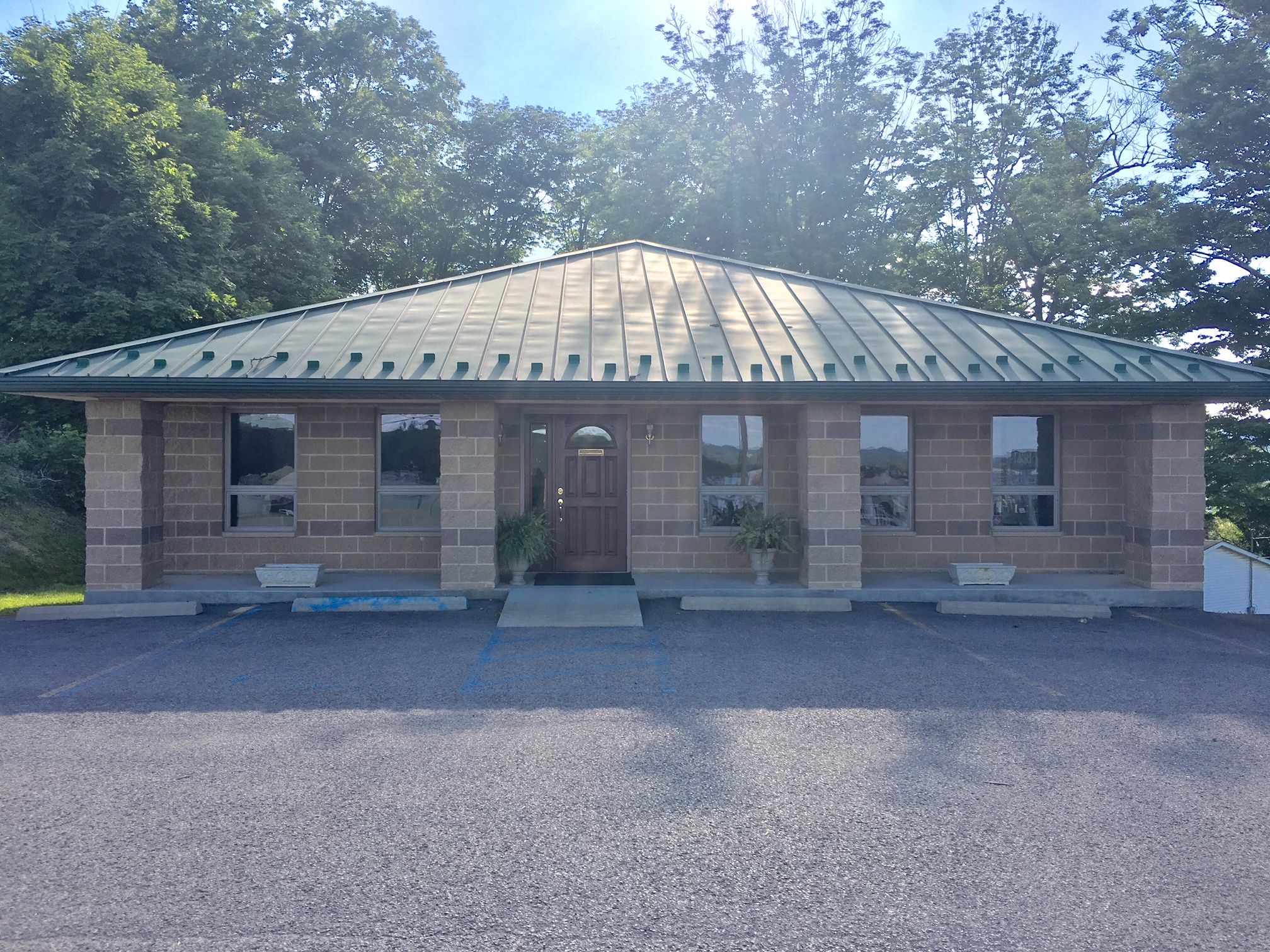 Dr. Robert Flint, DDS Home