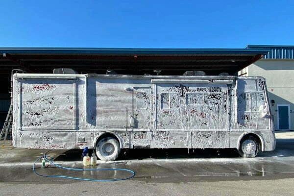 Rv detailing services in Bastrop, TX