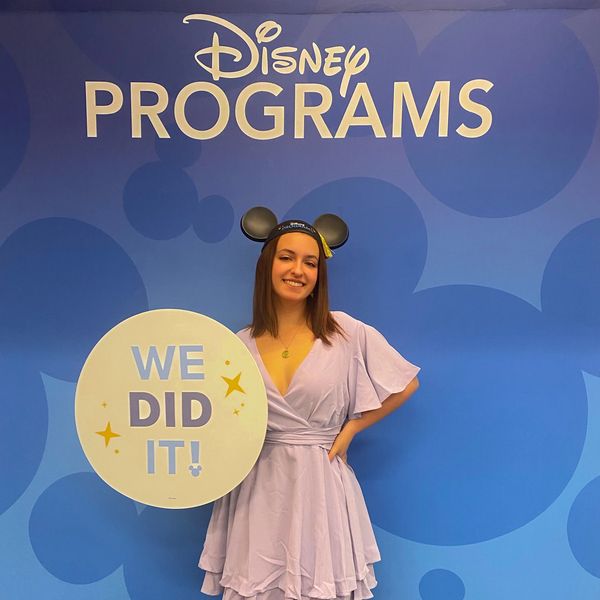 FTP Travel Specialist Nikki graduating from the Disney College Program. 