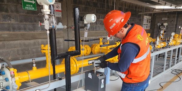 Mantenimiento a estaciones de gas natural