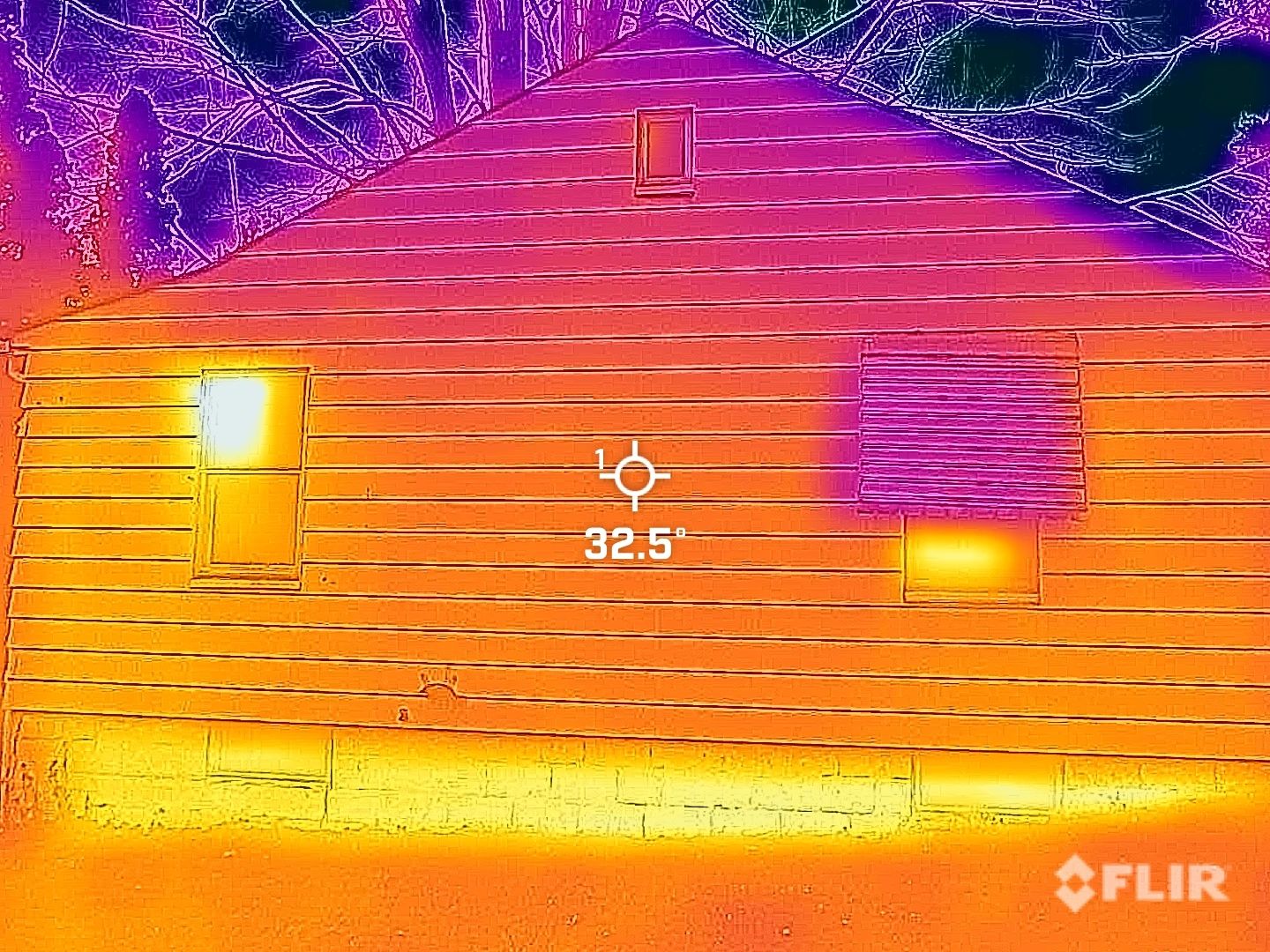 New Course Section Thermal Image of Basement, no Insulation