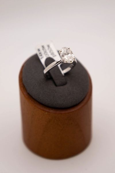 14kw 2ct Oval LAB Diamond Solitaire