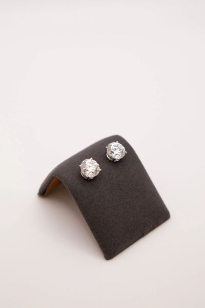 14kw 4cttw Lab diamond studs