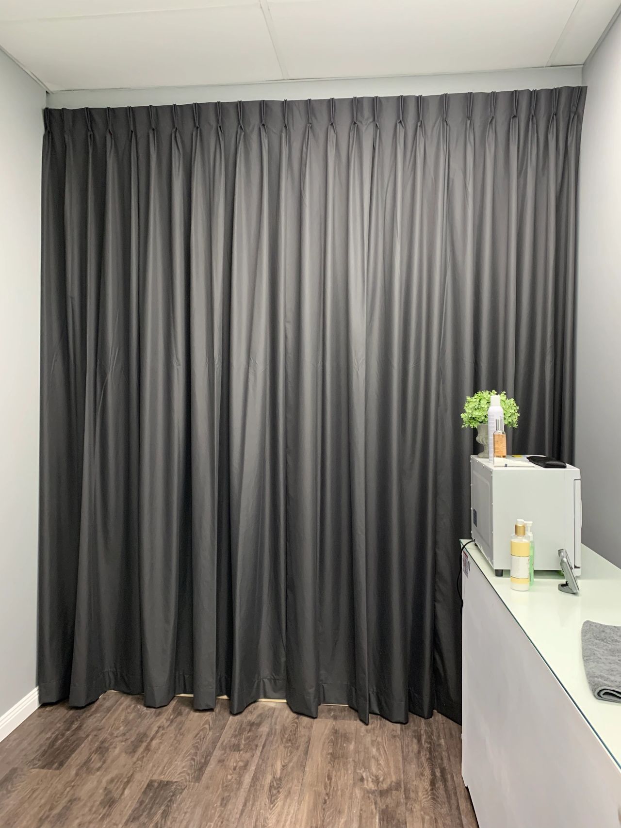 What curtains keep the warmth in your home during winter?