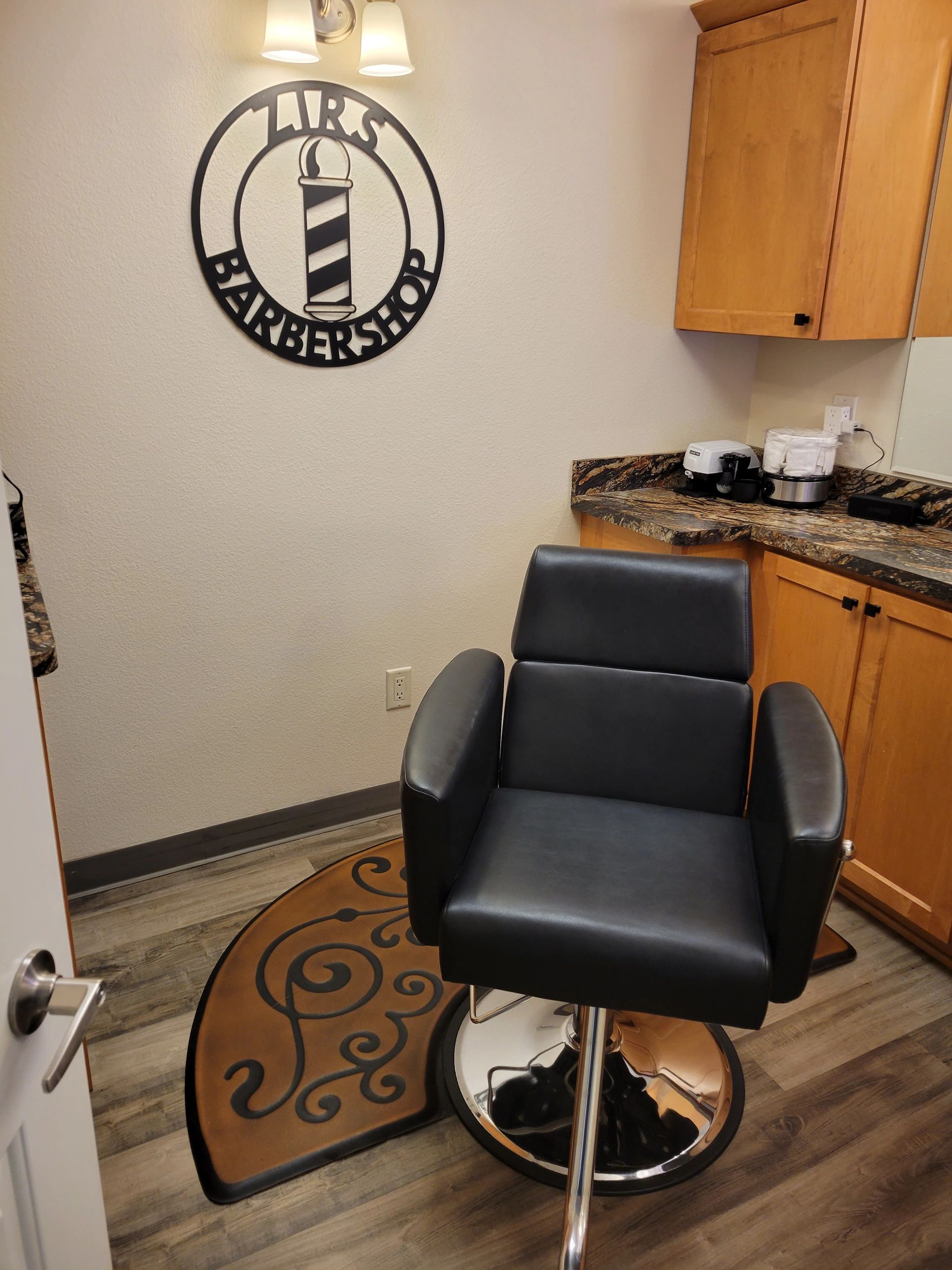 Zirs Barber Milwaukee, Wisconsin