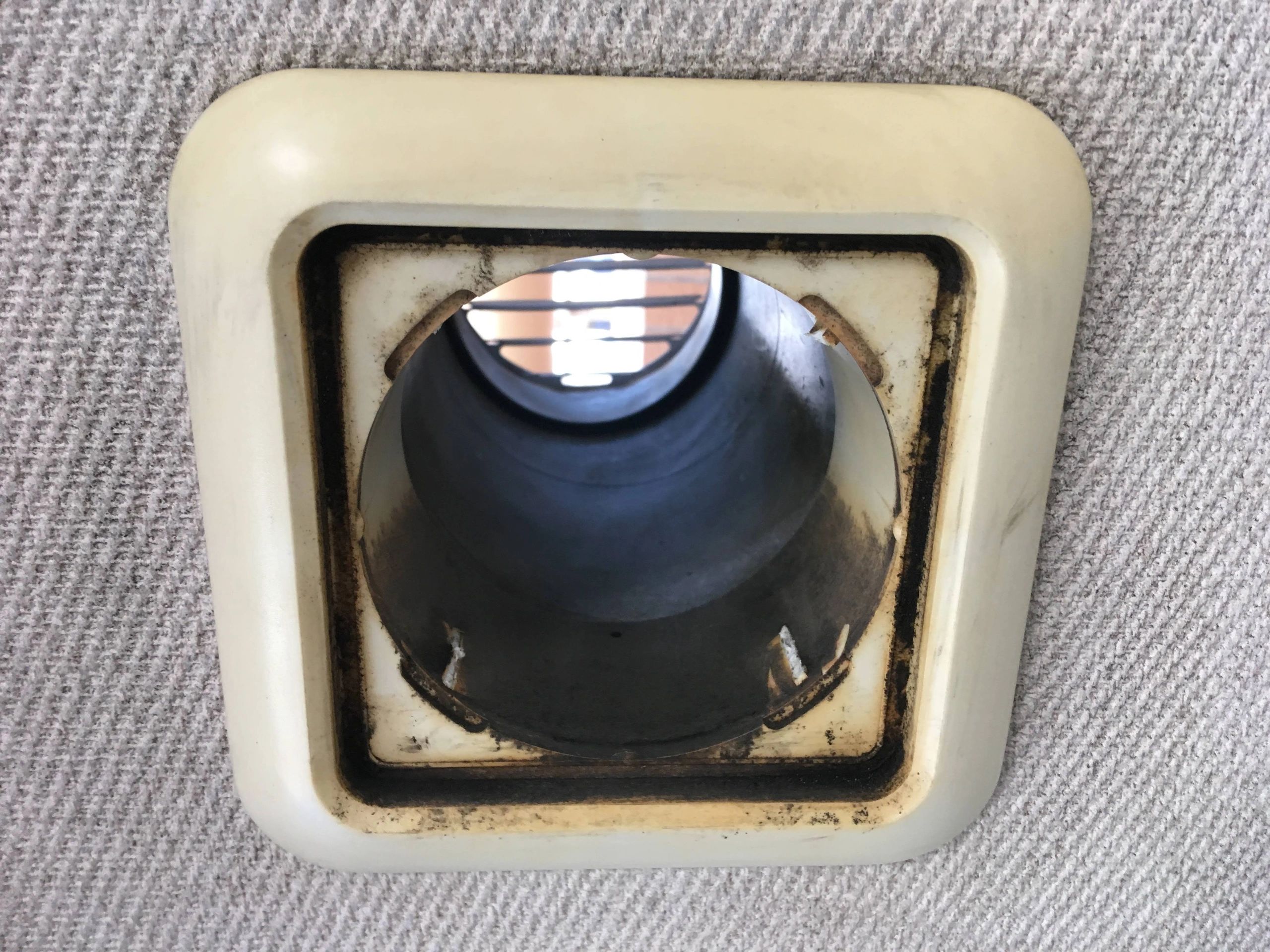 高性能な給気口 換気口 レジスターに交換をお願いします