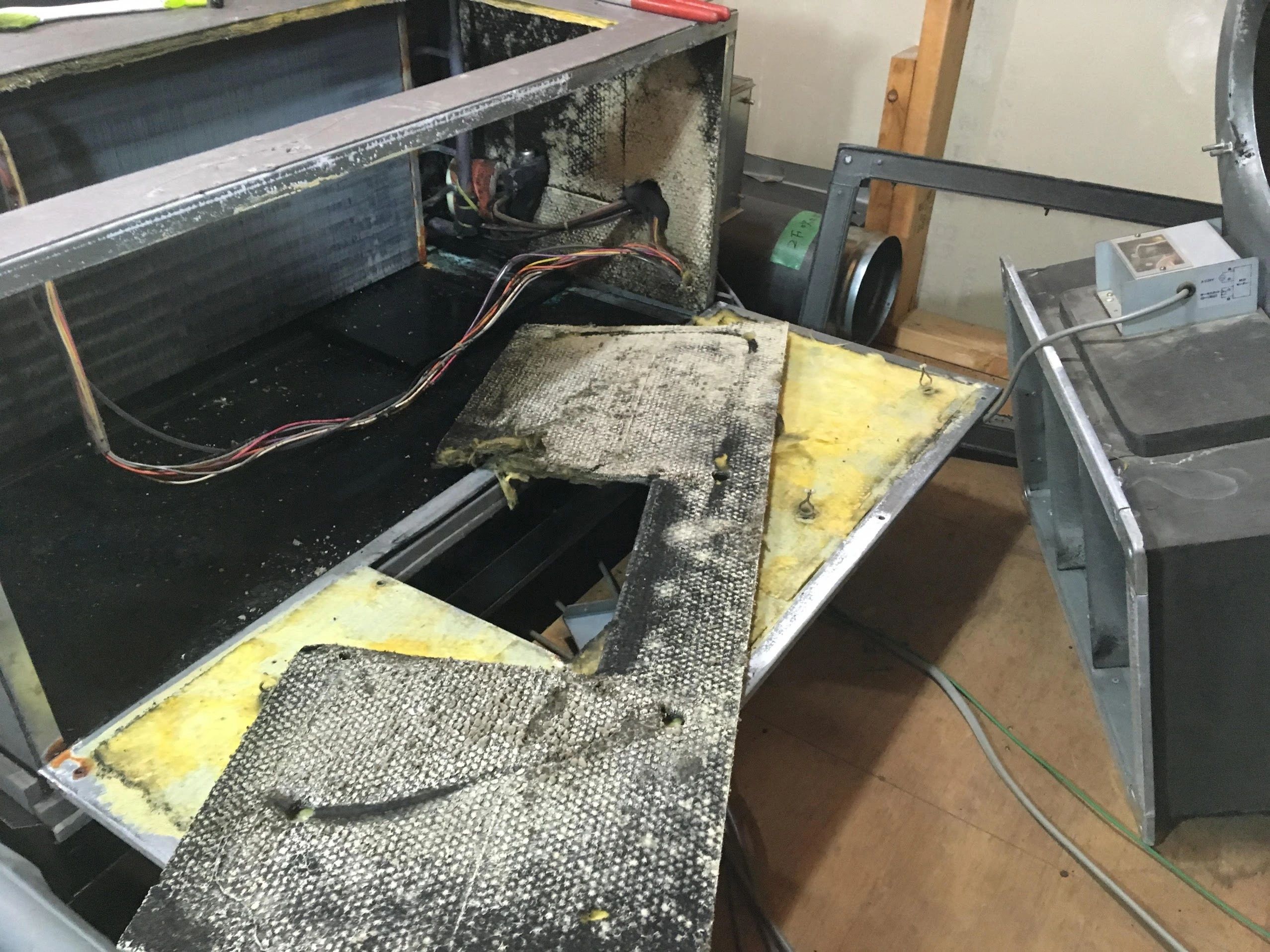 全館空調のダクト清掃