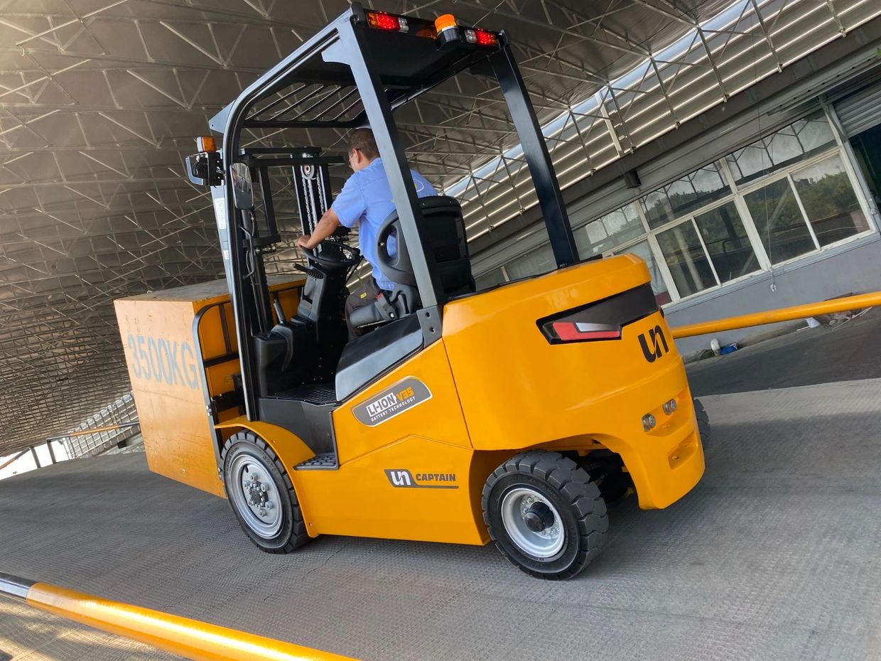 Electric Forklift for Sale Vancouver, British Columbia