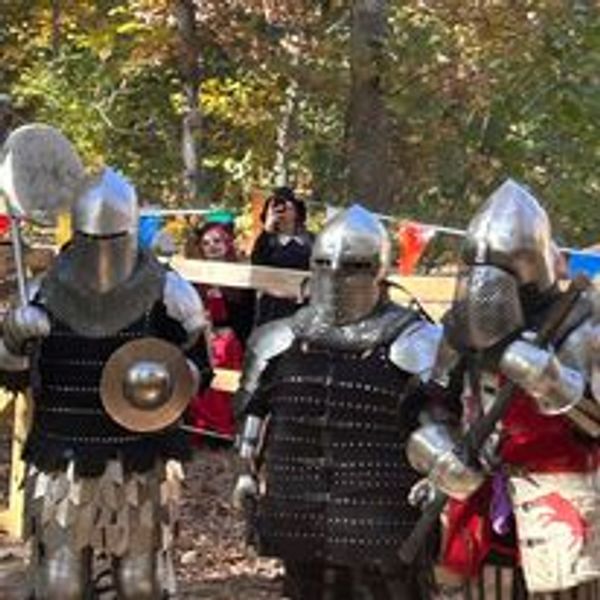 Knights
Renaissance Faire
Cosplay
Reenactment