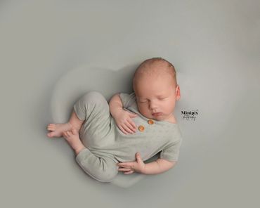 newborn photographer birmingham