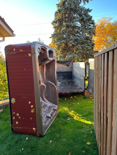 Hot tub removal in Haldimand-Norfolk, ON