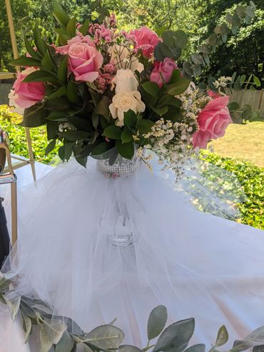 Bridal Bouquet: White Tulle Dress