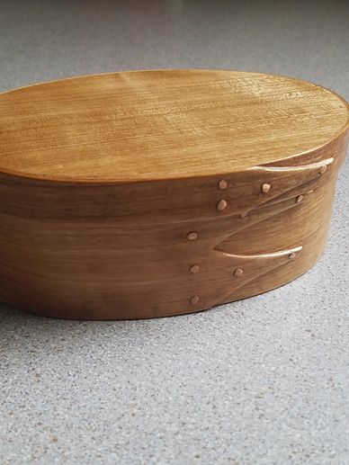 Shaker oval box in cherry