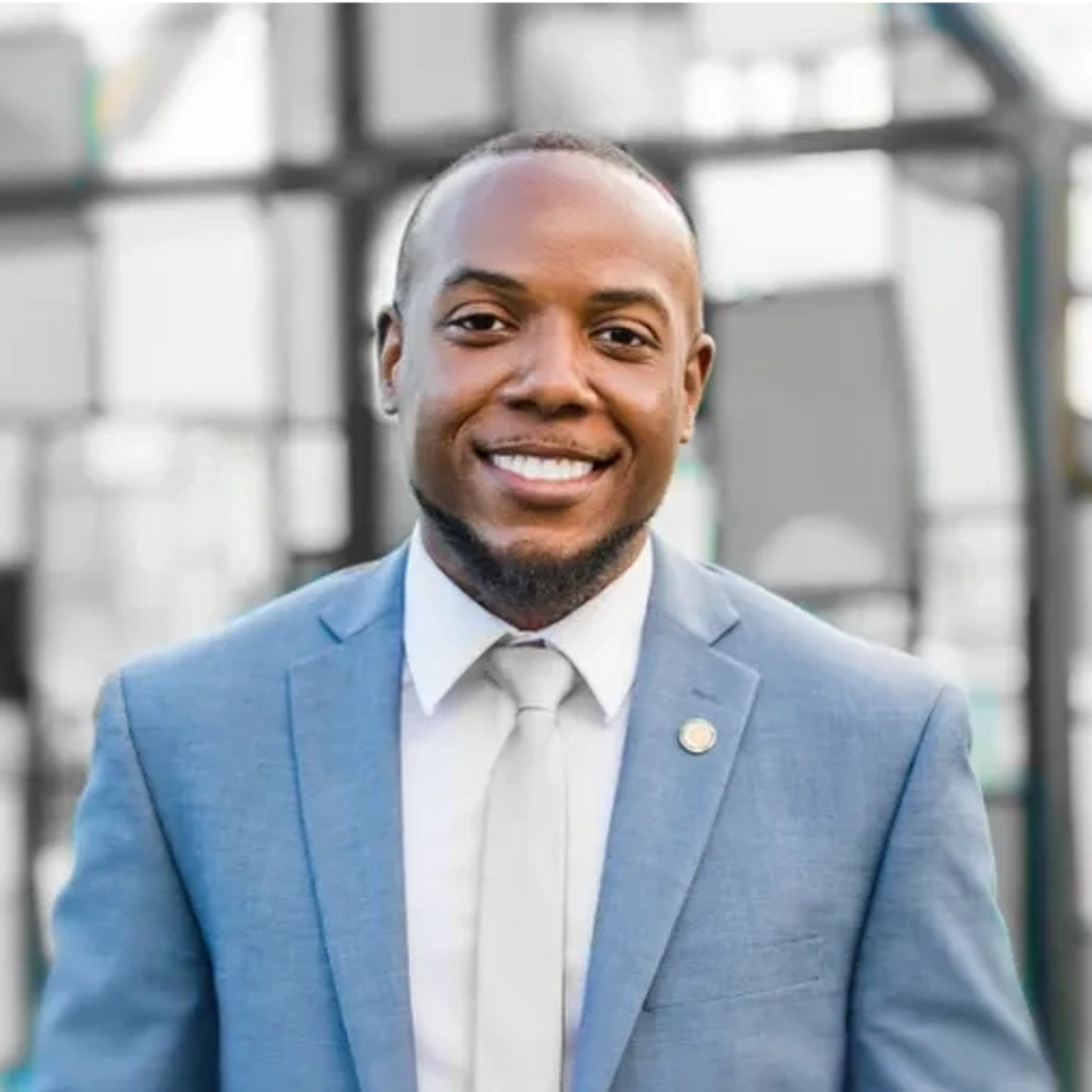 Coach Marc Small