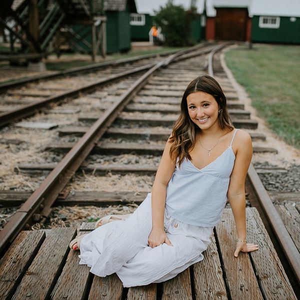 Pacific Northwest Senior Photographer | Washington & Oregon Senior Portraits | Senior Portraits